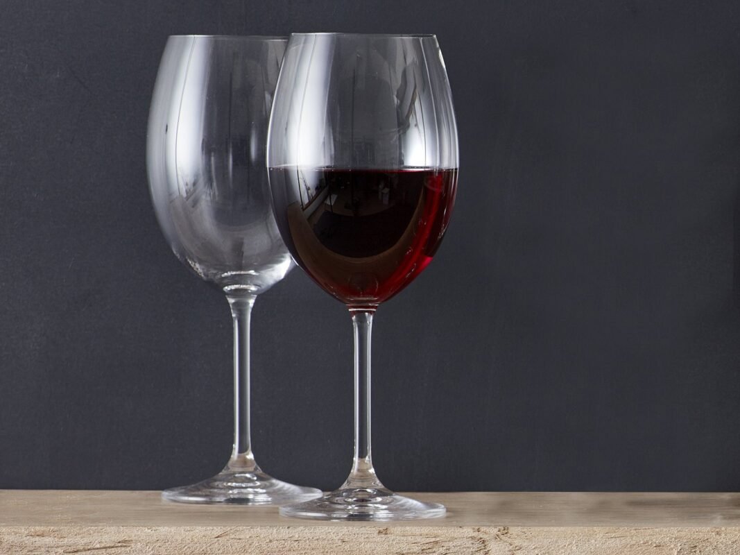 Bitz Elegant Lines Red Wine Glass 58 cl, 2 pcs (8)