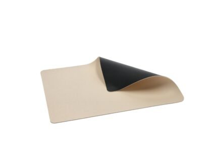 Reversible Placemat 46 × 33 cm, 4 pcs – Black/Cream