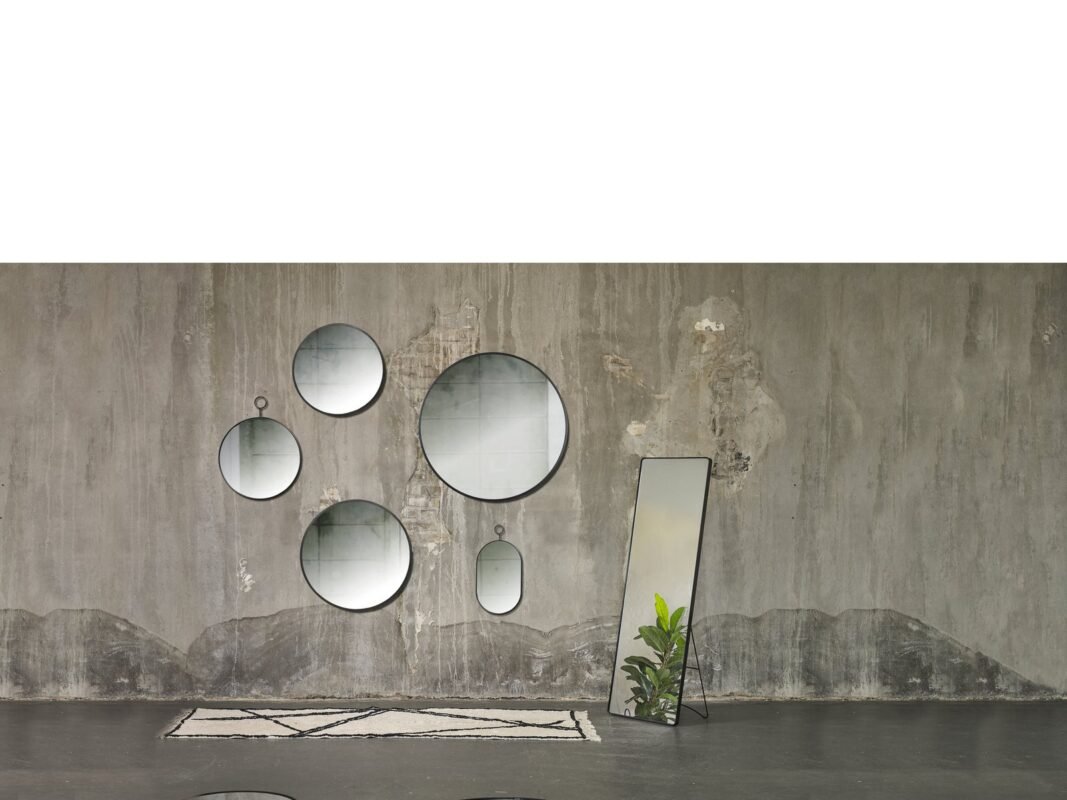 Villa Collection Vardo Round Mirror Ø60 cm in Black (6)