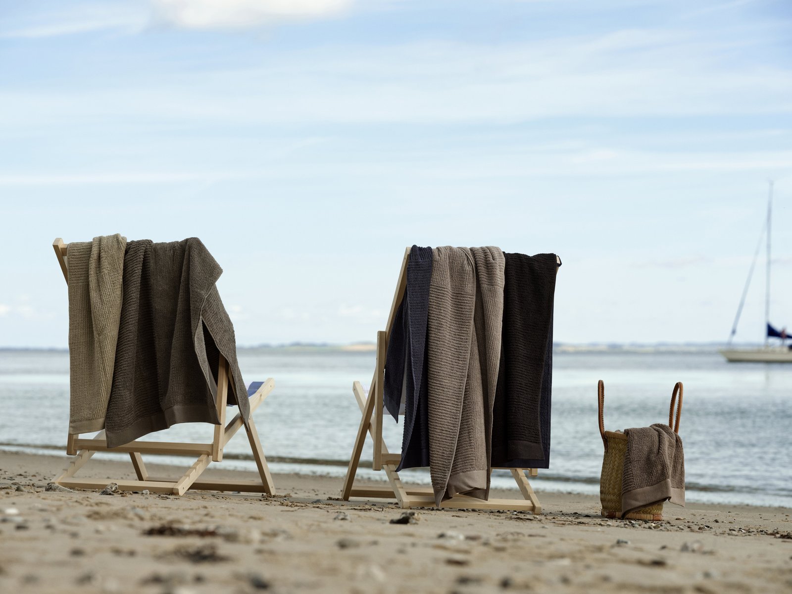 Bath Towel Classic Dark Blue - Image 10