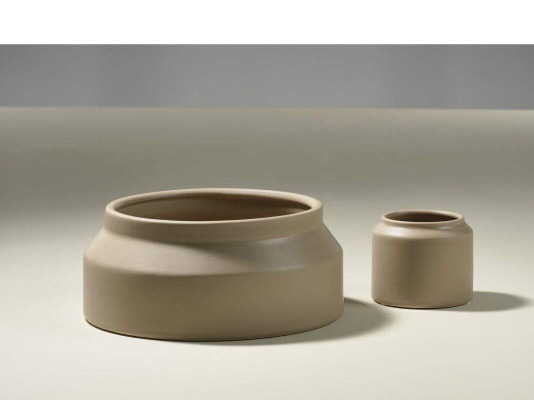 Villa Collection Strat Flowerpot Ø12.3 × 10 cm in Sand (2)