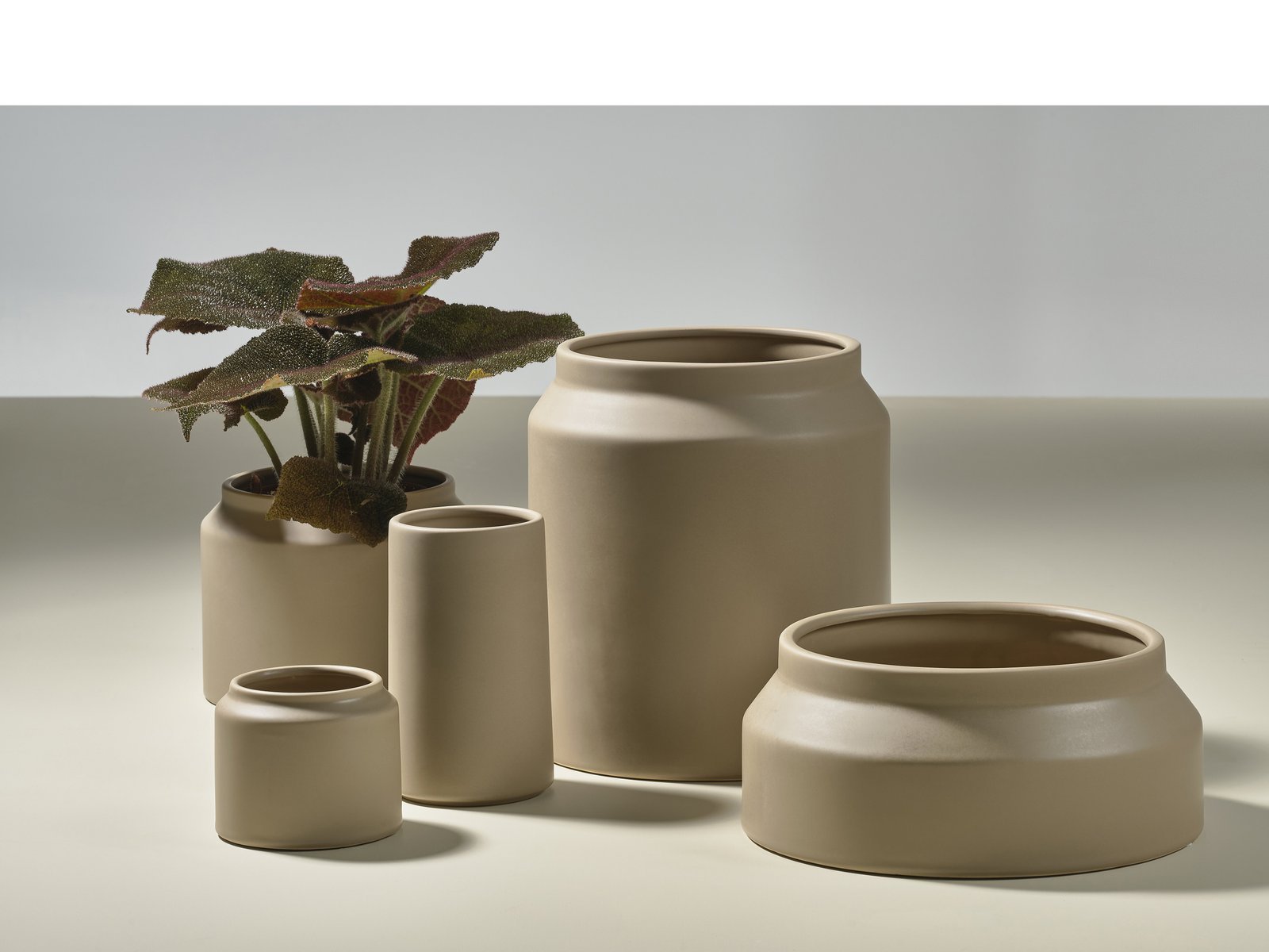 Flowerpot Strat D12.3X10Cm Sand Stoneware - Image 4