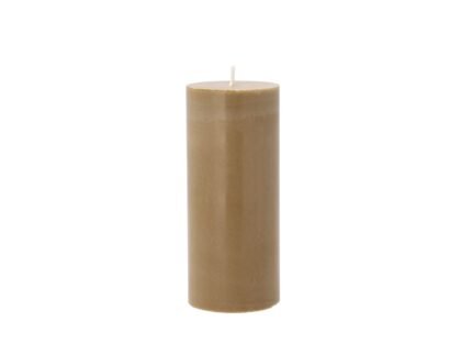 Trae Pillar Candle Ø6 × 14 cm – Amber